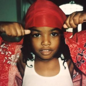 Meet your Posher, Dee